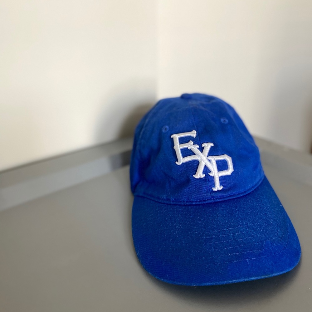 Express one size fits all cap